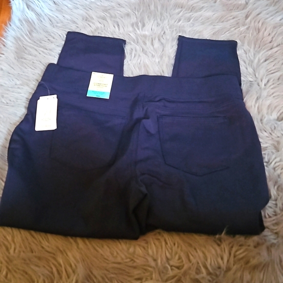 St John bay legings - Picture 3 of 10